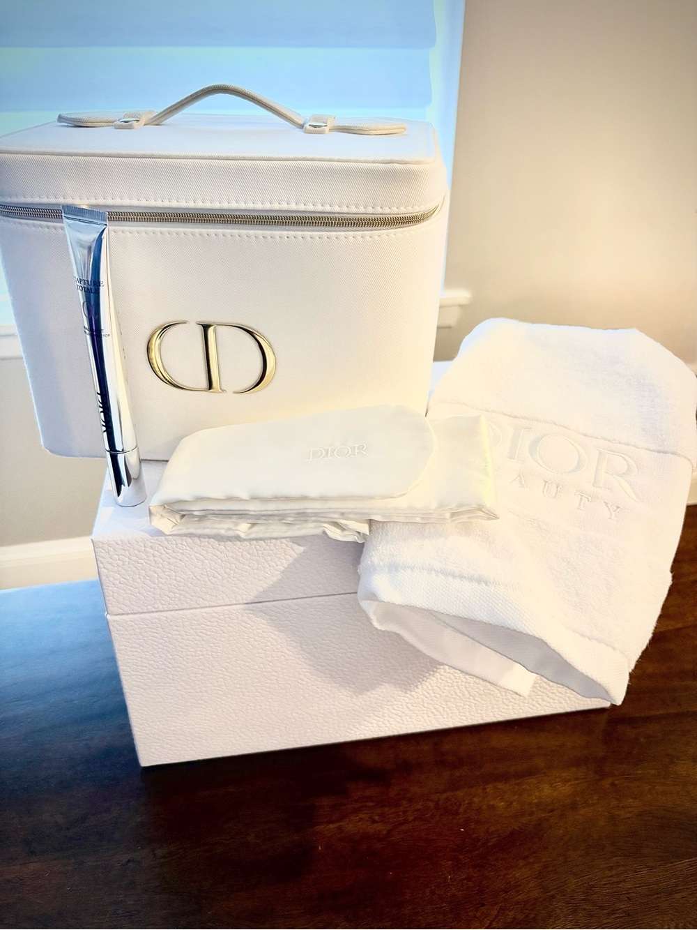 DIOR Ultimate White Vanity Case features Dior Towel, Satin Hair Band & Hyalushot